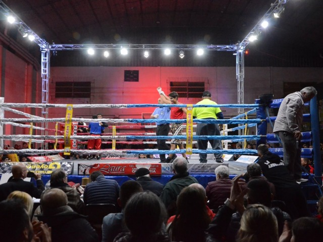 Noche de puos en el Club El Fortn